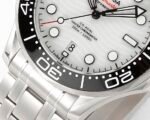 Seamaster Diver 300M B50F Black Ceramic White Dial on SS Bracelet A8800(Free Rubber Strap) - Image 5
