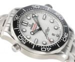 Seamaster Diver 300M B50F Black Ceramic White Dial on SS Bracelet A8800(Free Rubber Strap) - Image 4