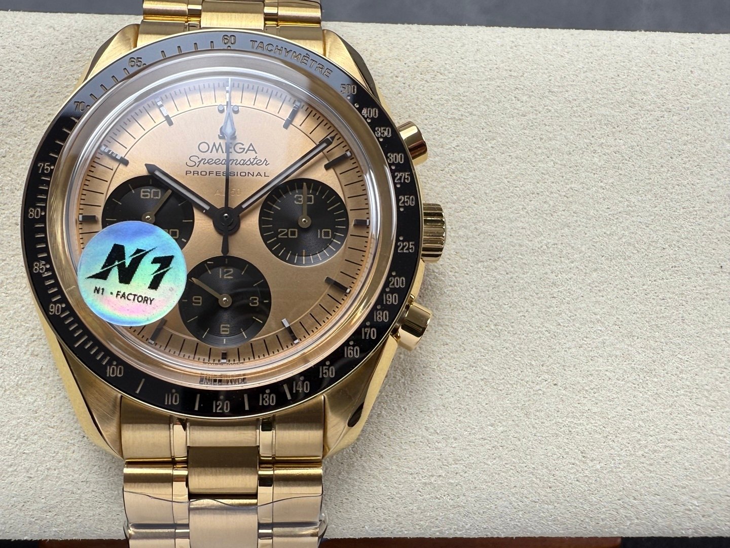 SPEEDMASTER PROFESSIONAL SS N1F BEST EDITION GOLD DIAL ON YELLOW GOLD BRACELET ASIAN 3861