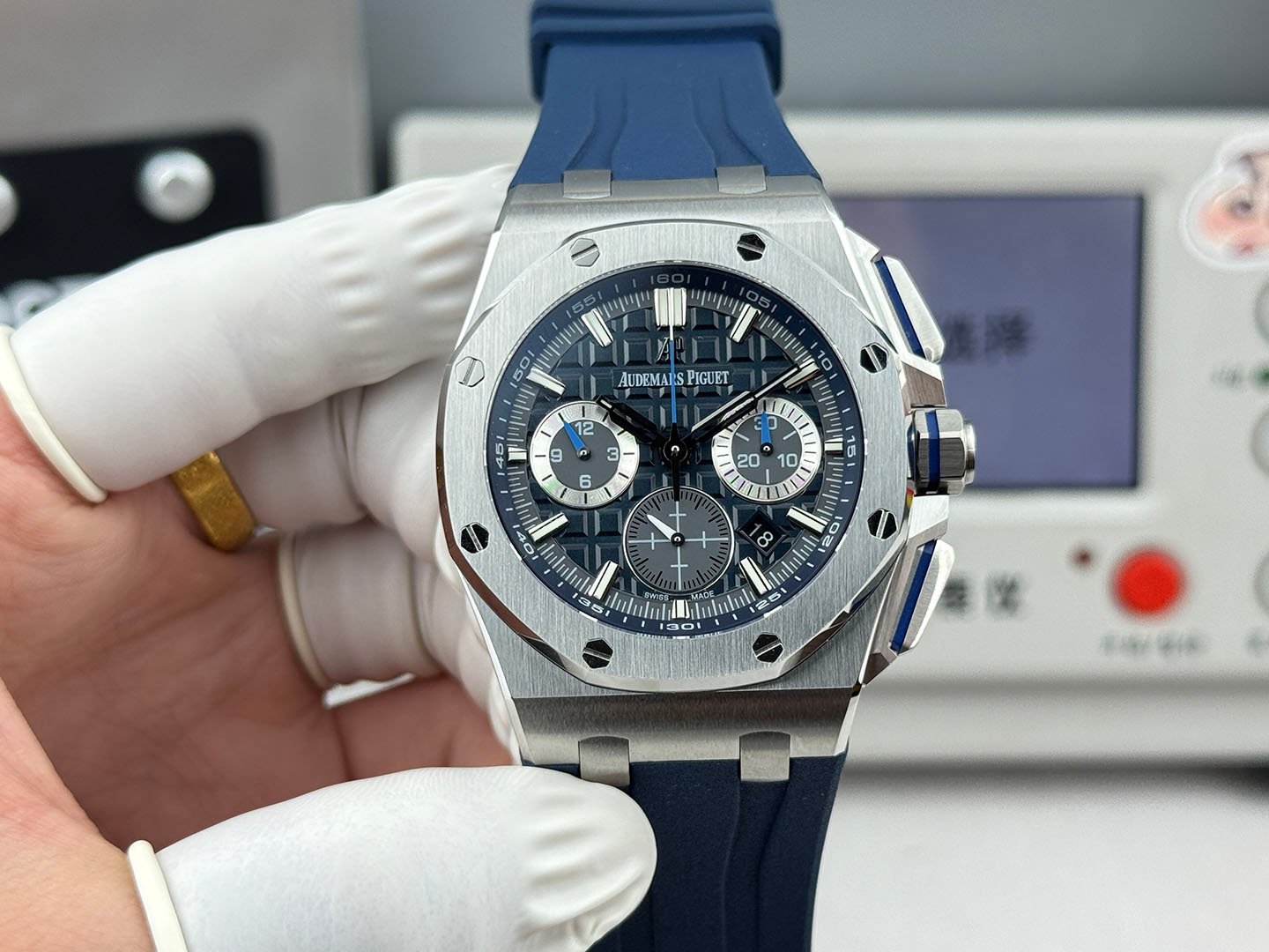 Royal Oak 43mm 26420 SS LSF Blue Dial/hands On Blue Rubber Strap 4401 Super Clone